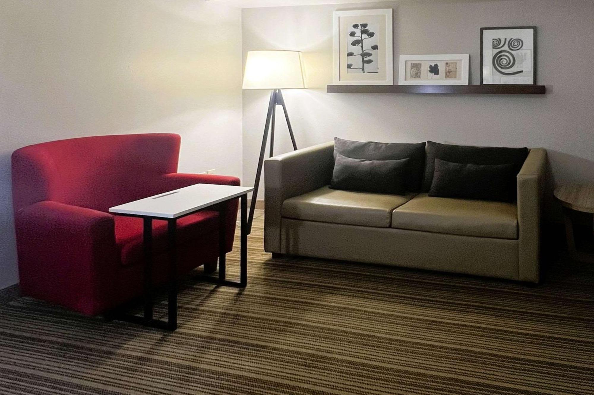 Country Inn & Suites By Radisson, Wytheville, Va ภายนอก รูปภาพ
